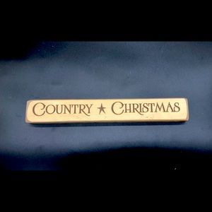 🌸One Country Christmas sign and 2 mistletoe packages.  NWT🌸